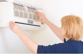 Chia sẻ cách vệ sinh máy lạnh đúng cách Chia sẻ cách vệ sinh máy lạnh đúng cách
